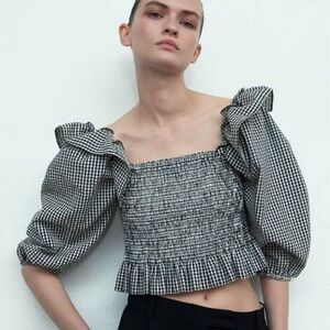 ZARA Puff Sleeve Cropped Gingham Top